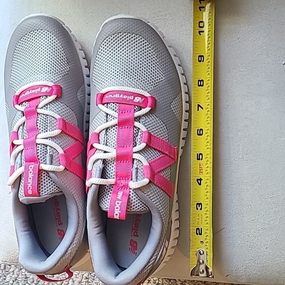 NEW BALANCE GIRLS PINK AND GRAY SIGNATURE ATHLETIC SHOES SIZE 7 - Picture 8 of 12